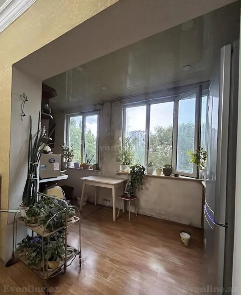 Satılır 2 otaqlı Mənzil Köhnə tikili 70 m² Azadlıq prospekti m. - şəkil 11