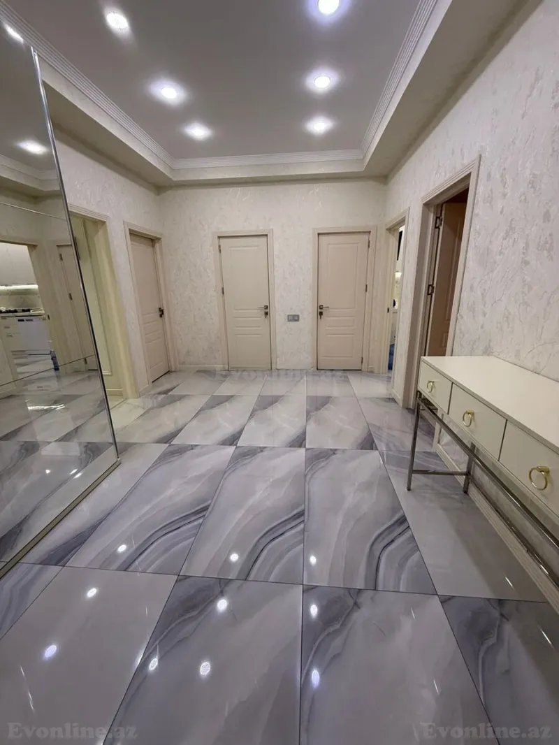 Satılır 3 otaqlı Mənzil Yeni tikili 100 m² İnşaatçılar m. - şəkil 6