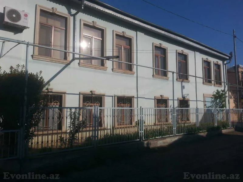 Satılır 8 otaqlı Həyət evi 400 m² Gəncə - şəkil 2