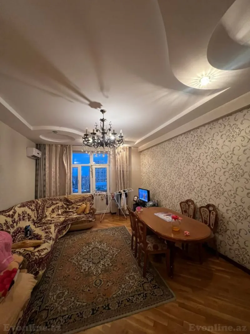 2 otaqlı Mənzil 100 m² Elmlər Akademiyası m. Satılır