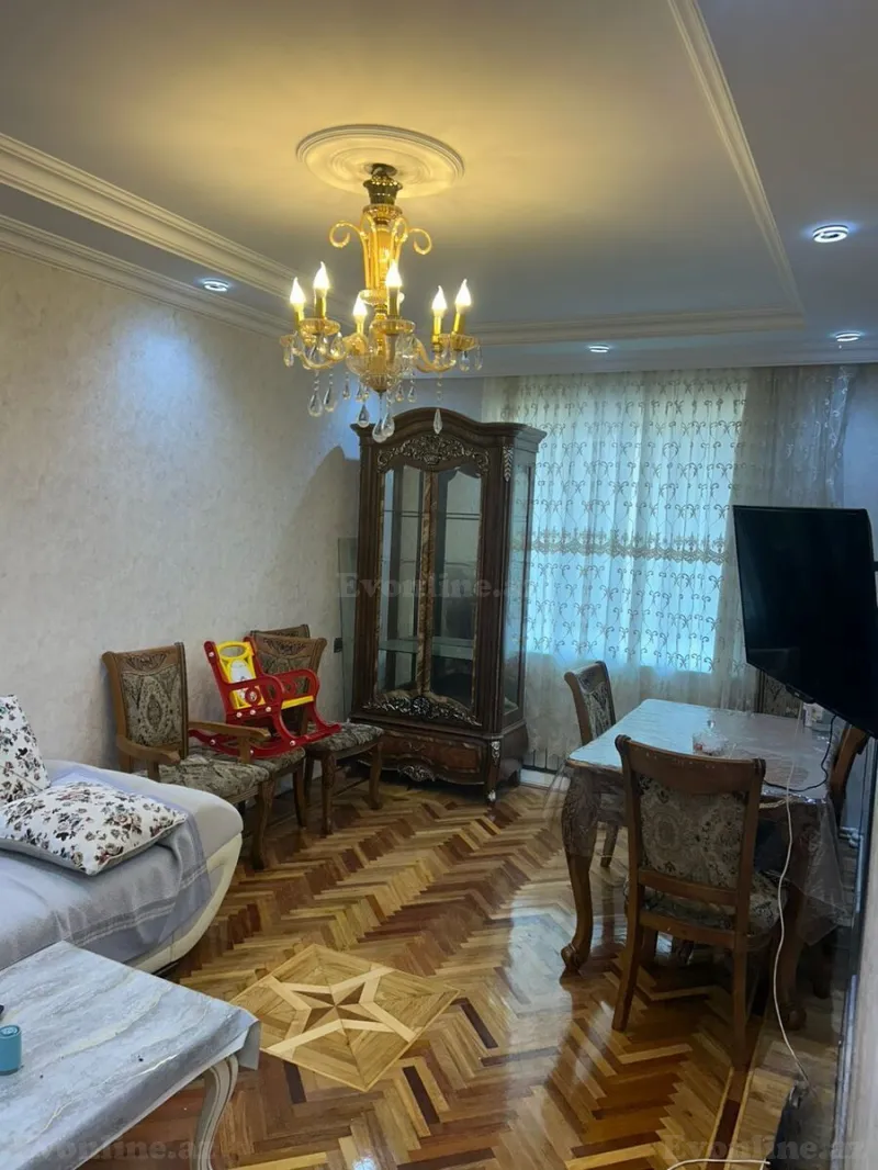3 otaqlı Mənzil 70 m² Xətai r. Satılır