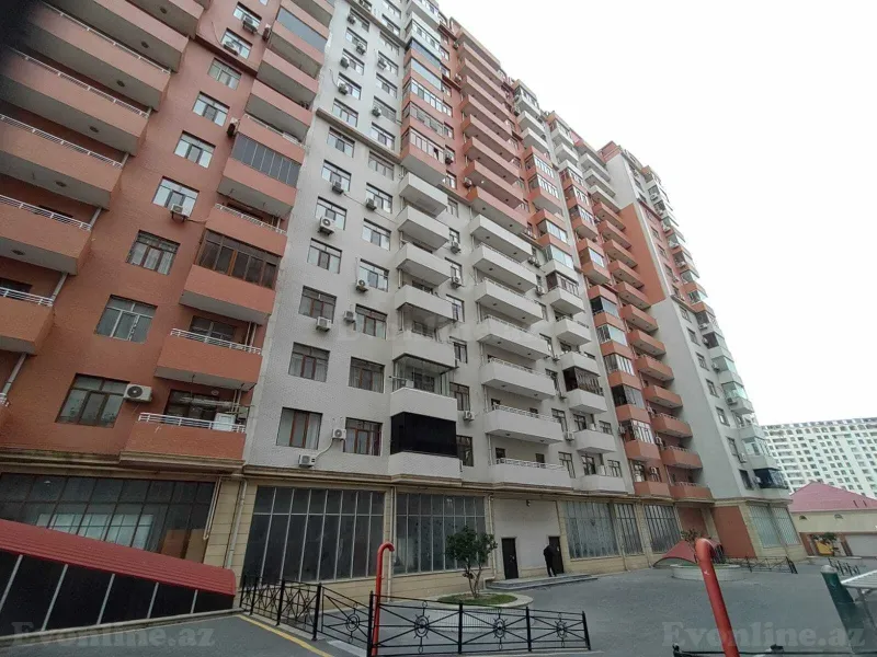 3 otaqlı Mənzil 107 m² Əhmədli m. Satılır