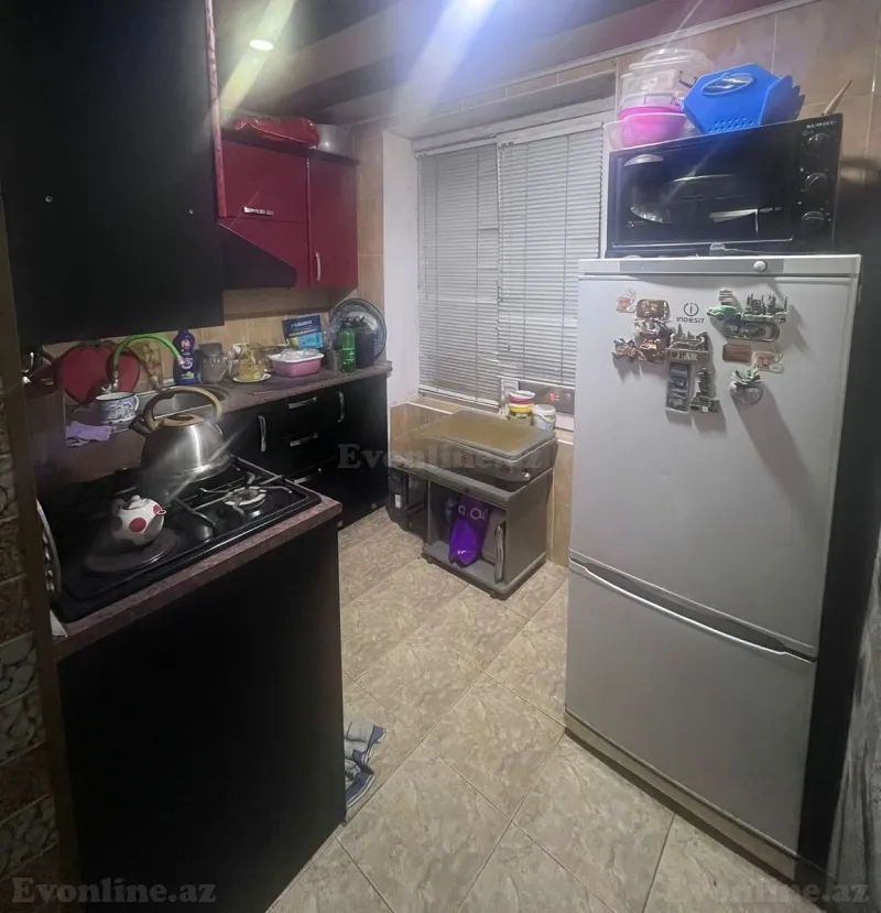 Satılır 3 otaqlı Mənzil Köhnə tikili 72 m² İnşaatçılar m. - şəkil 6