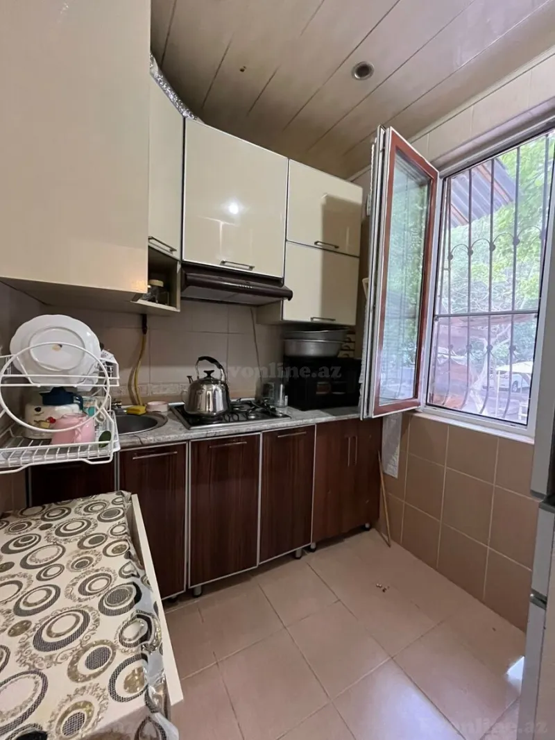 Satılır 2 otaqlı Mənzil Köhnə tikili 55 m² Memar Əcəmi m. - şəkil 4