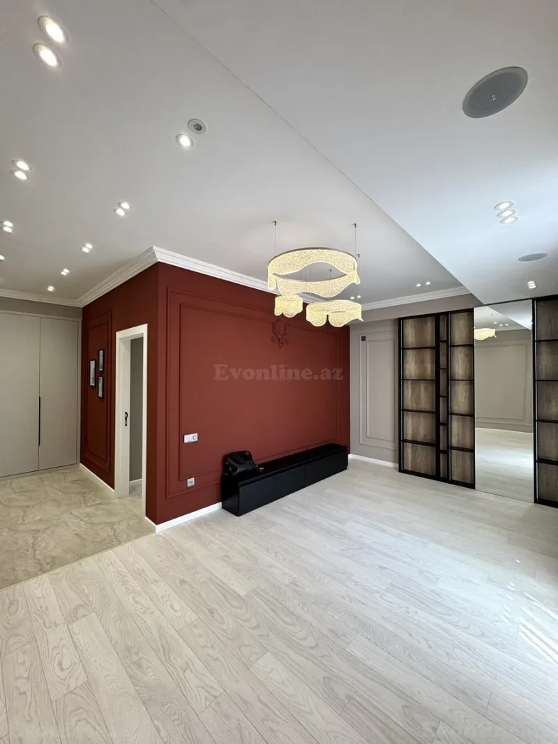 2 otaqlı Mənzil 76 m² Qara Qarayev m. Satılır