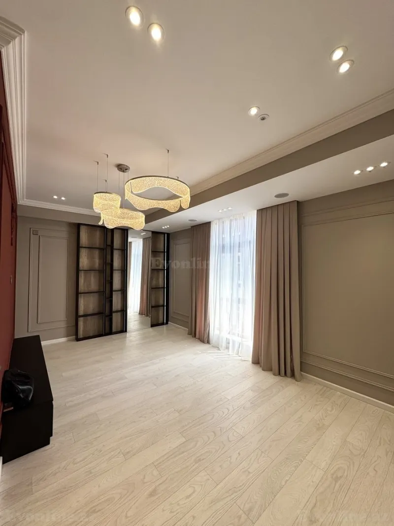 Satılır 2 otaqlı Mənzil Yeni tikili 76 m² Qara Qarayev m. - şəkil 2