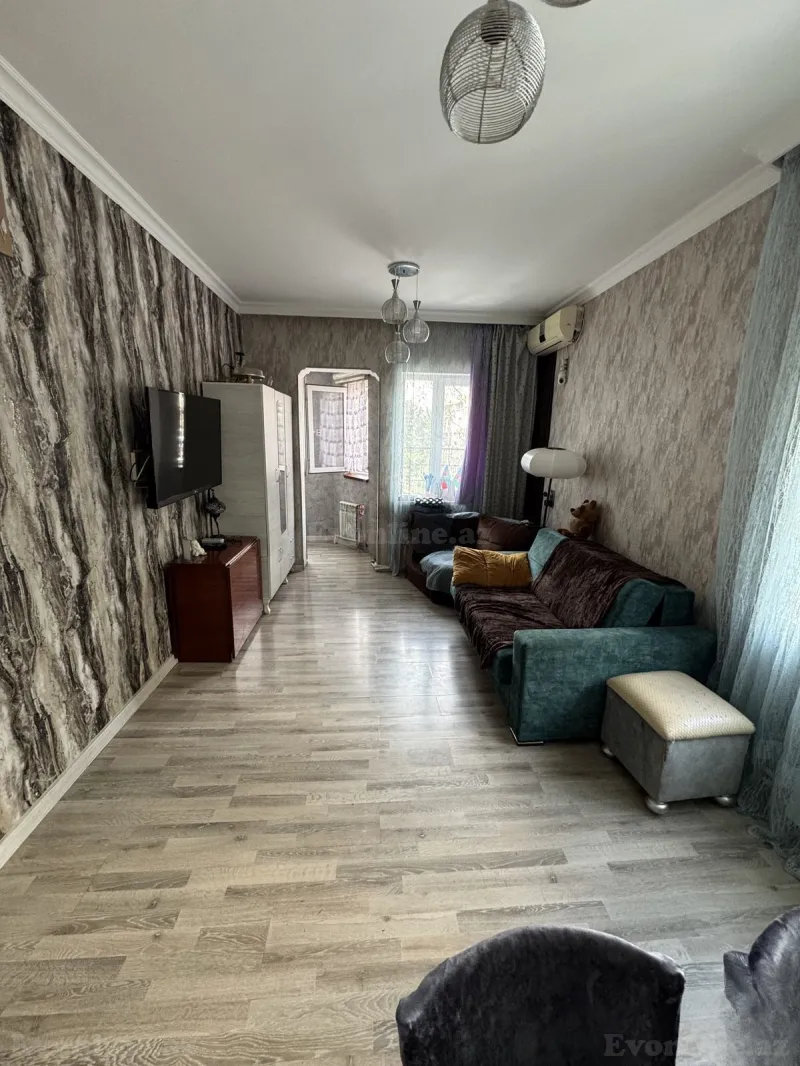 2 otaqlı Mənzil 40 m² Bakıxanov Satılır