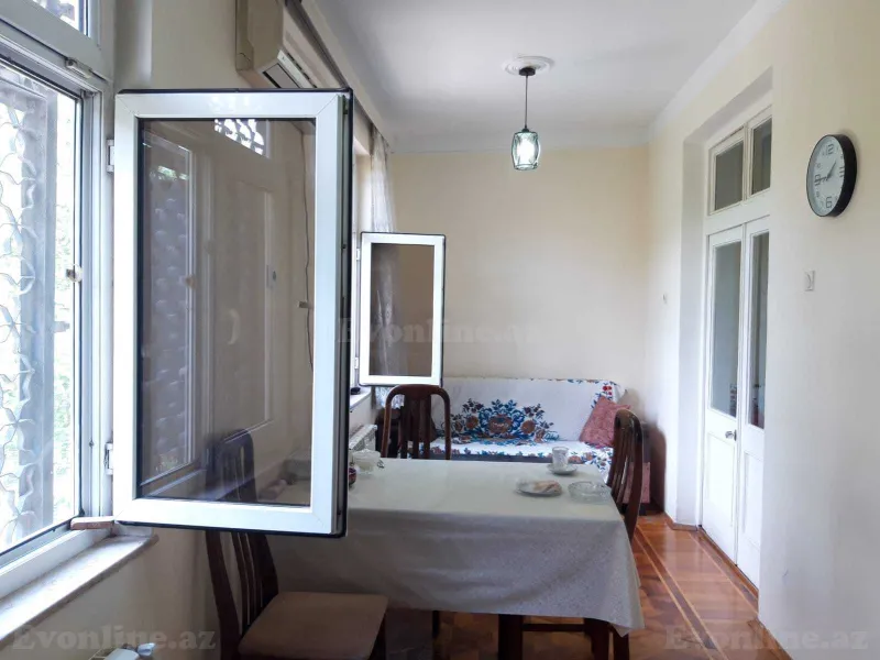 Satılır 4 otaqlı Mənzil Köhnə tikili 135 m² Neftçilər m. - şəkil 20