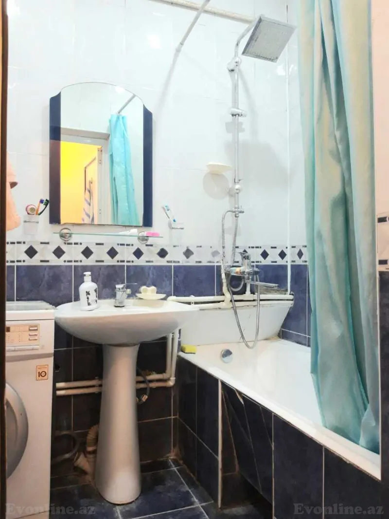 Satılır 4 otaqlı Mənzil Köhnə tikili 135 m² Neftçilər m. - şəkil 24