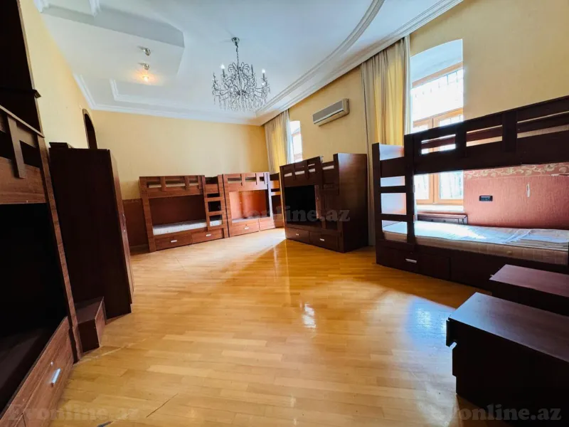 Satılır 7 otaqlı Mənzil Köhnə tikili 450 m² 28 May m. - şəkil 10