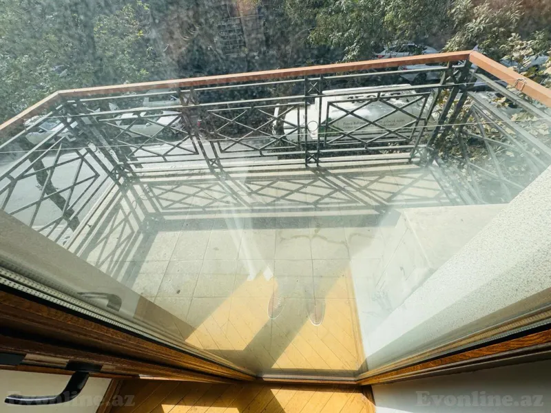 Satılır 7 otaqlı Mənzil Köhnə tikili 450 m² 28 May m. - şəkil 16