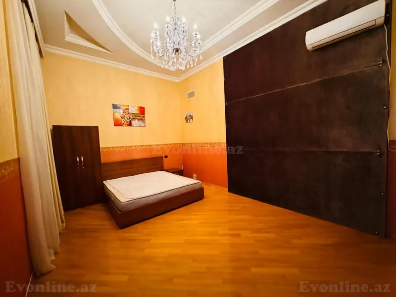 Satılır 7 otaqlı Mənzil Köhnə tikili 450 m² 28 May m. - şəkil 18