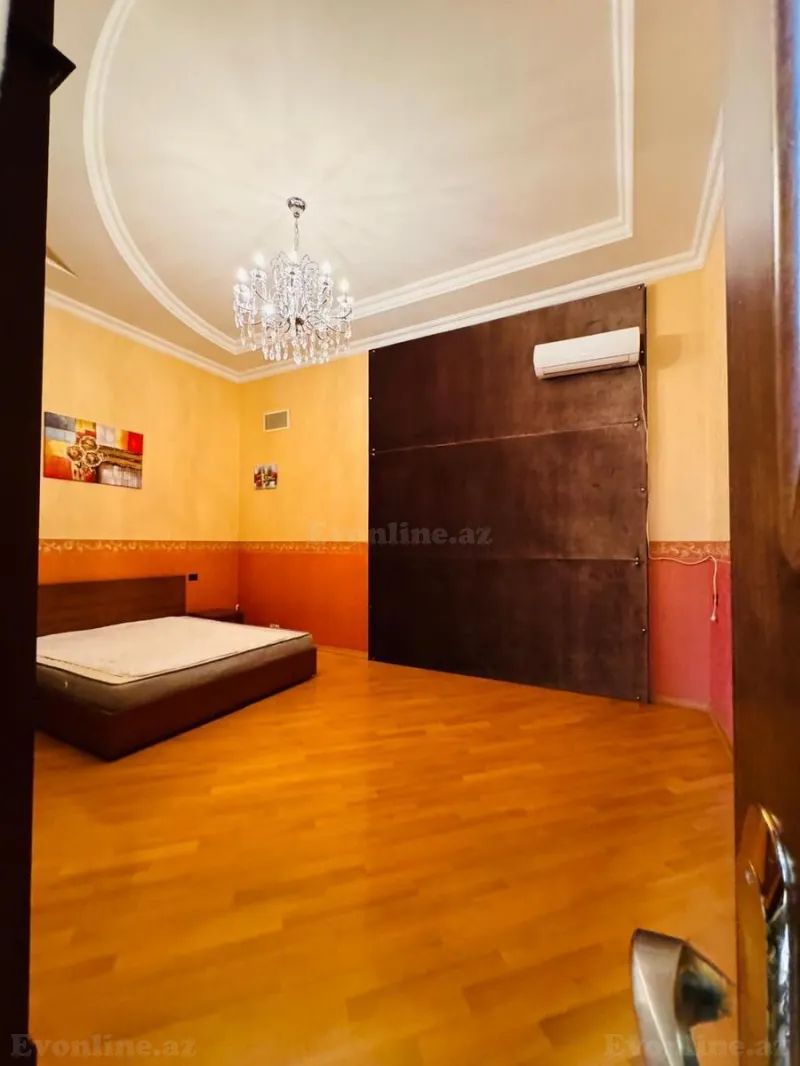 Satılır 7 otaqlı Mənzil Köhnə tikili 450 m² 28 May m. - şəkil 19