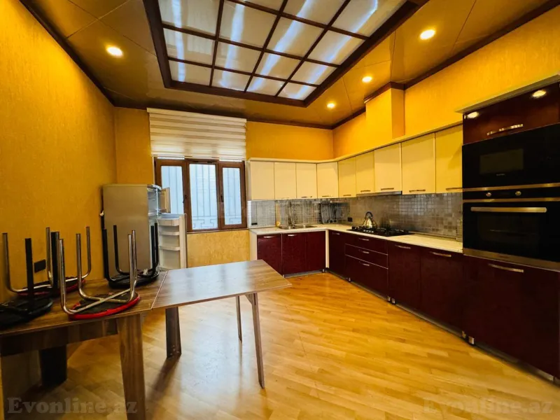 Satılır 7 otaqlı Mənzil Köhnə tikili 450 m² 28 May m. - şəkil 25