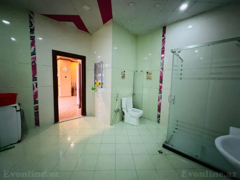 Satılır 7 otaqlı Mənzil Köhnə tikili 450 m² 28 May m. - şəkil 28
