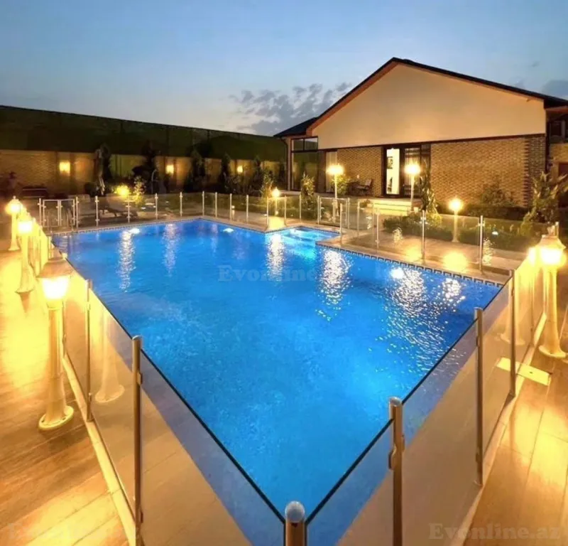 5 otaqlı Həyət evi 250 m² Buzovna Kirayə verilir