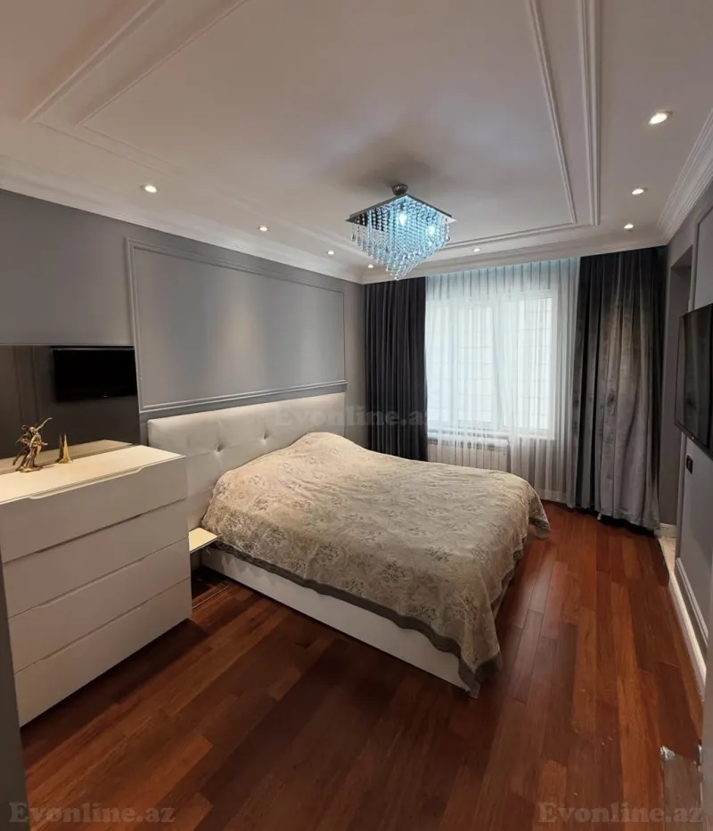 Satılır 4 otaqlı Mənzil Yeni tikili 135 m² Nəsimi r. - şəkil 3