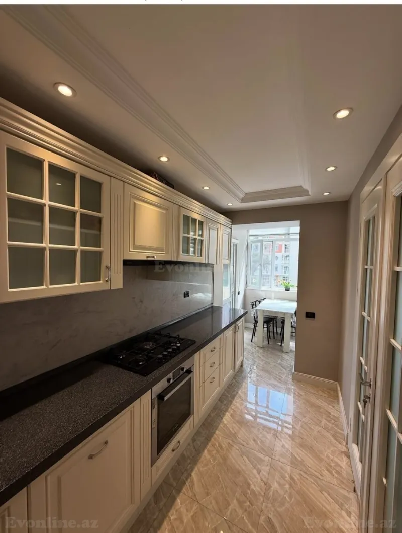 Satılır 4 otaqlı Mənzil Yeni tikili 135 m² Nəsimi r. - şəkil 9