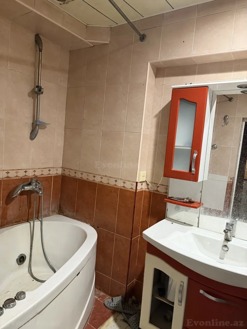 Kirayə verilir 3 otaqlı Mənzil Köhnə tikili 80 m² Nərimanov r. - şəkil 6