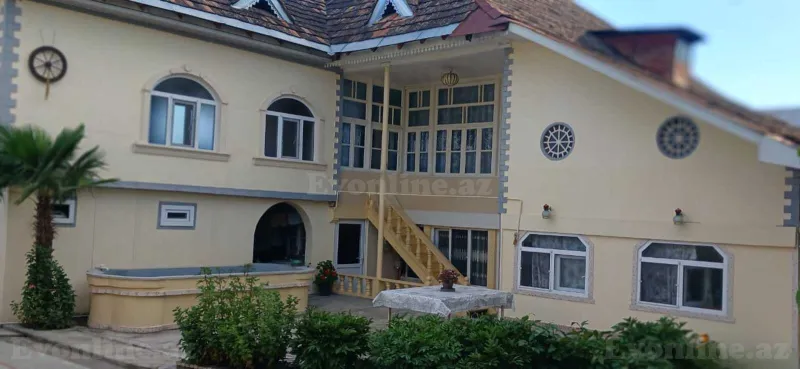 Kirayə verilir 3 otaqlı Həyət evi 60 m² Şəki