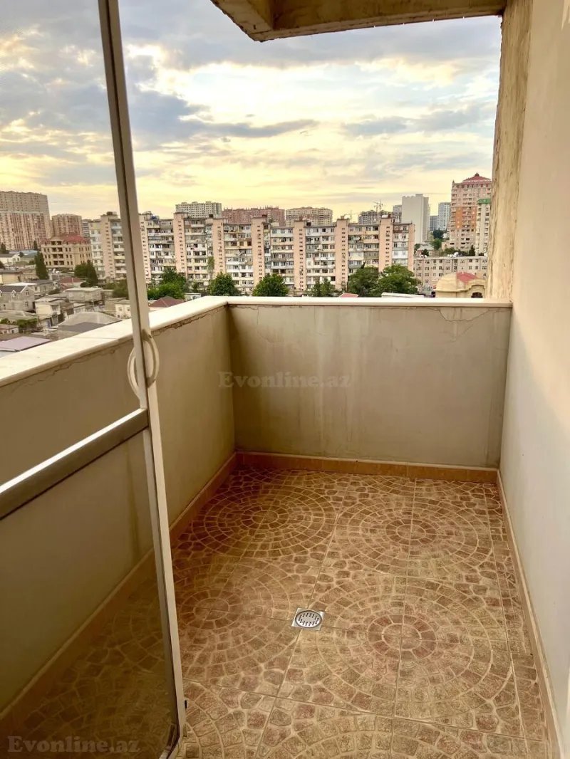 Kirayə verilir 3 otaqlı Mənzil Yeni tikili 120 m² İnşaatçılar m. - şəkil 15