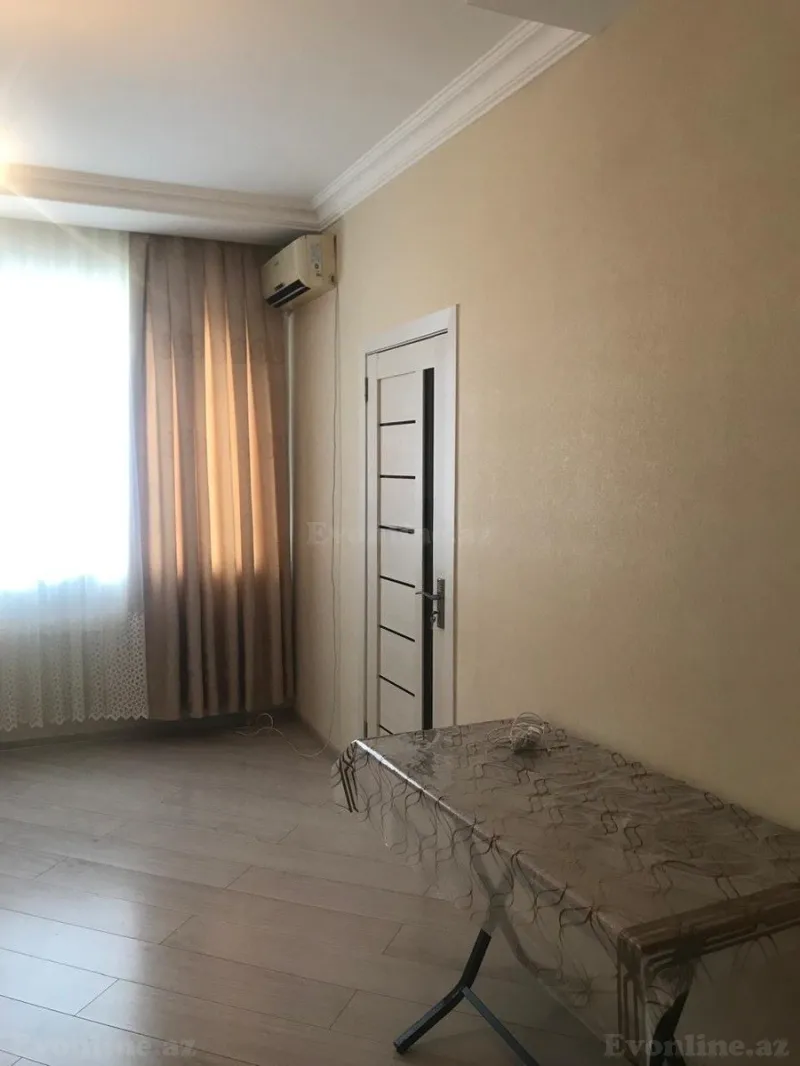 Kirayə verilir 2 otaqlı Mənzil Köhnə tikili 40 m² Memar Əcəmi m. - şəkil 2