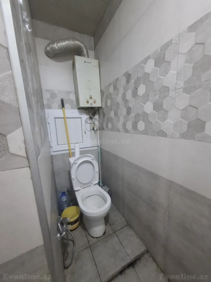 Kirayə verilir 2 otaqlı Mənzil Köhnə tikili 40 m² Memar Əcəmi m. - şəkil 6