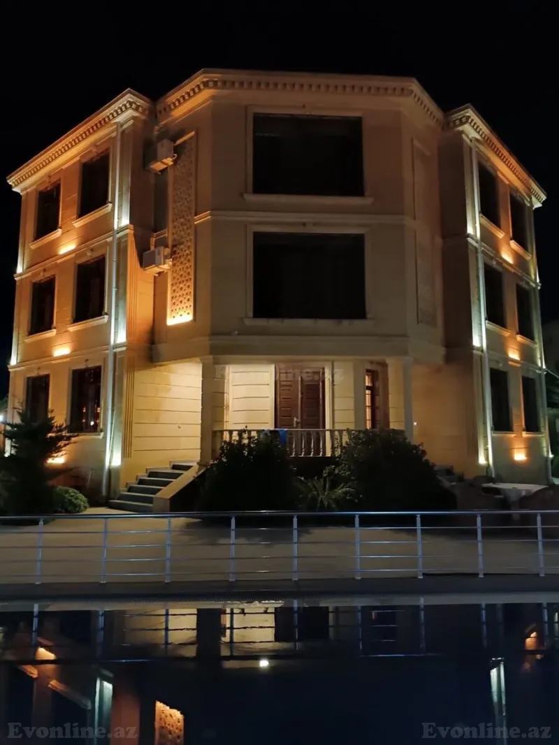 6 otaqlı Həyət evi 400 m² Mərdəkan Kirayə verilir