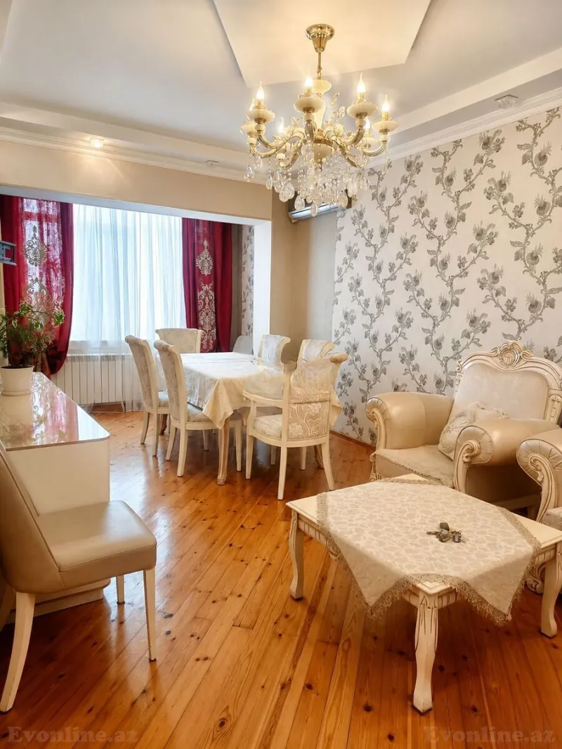 3 otaqlı Mənzil 70 m² 8 Noyabr m. Kirayə verilir