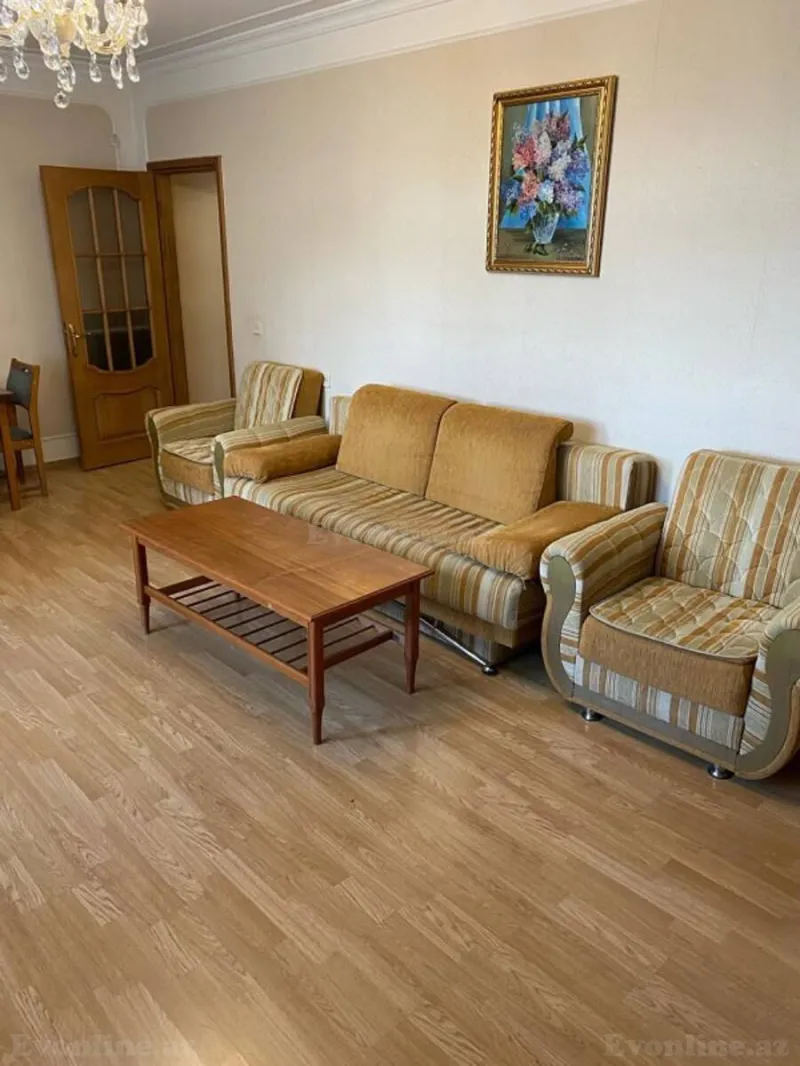 2 otaqlı Mənzil 70 m² Elmlər Akademiyası m. Kirayə verilir