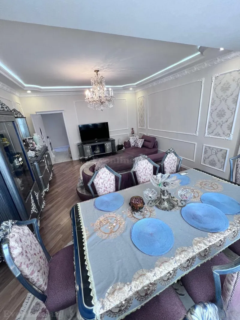 Satılır 5 otaqlı Mənzil Yeni tikili 155 m² İnşaatçılar m. - şəkil 4