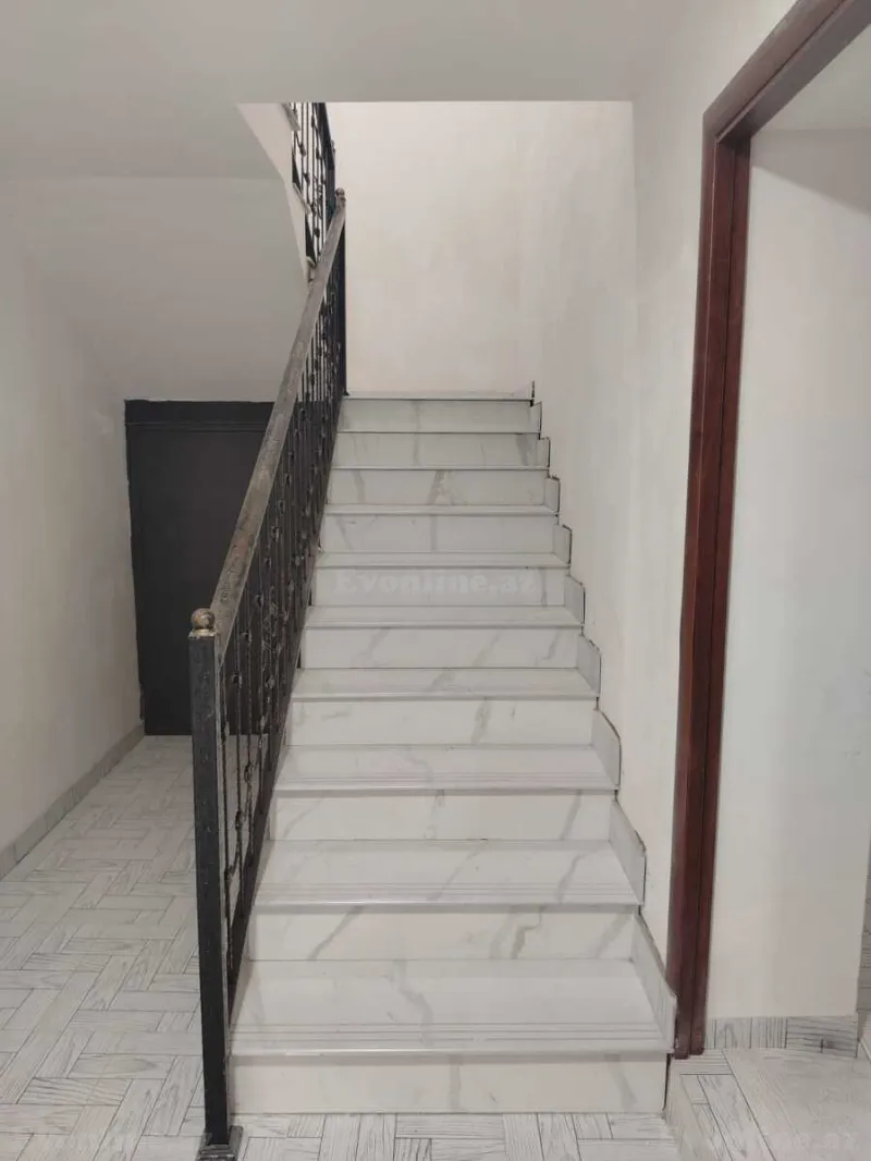 Satılır 7 otaqlı Həyət evi 240 m² Suraxanı - şəkil 6