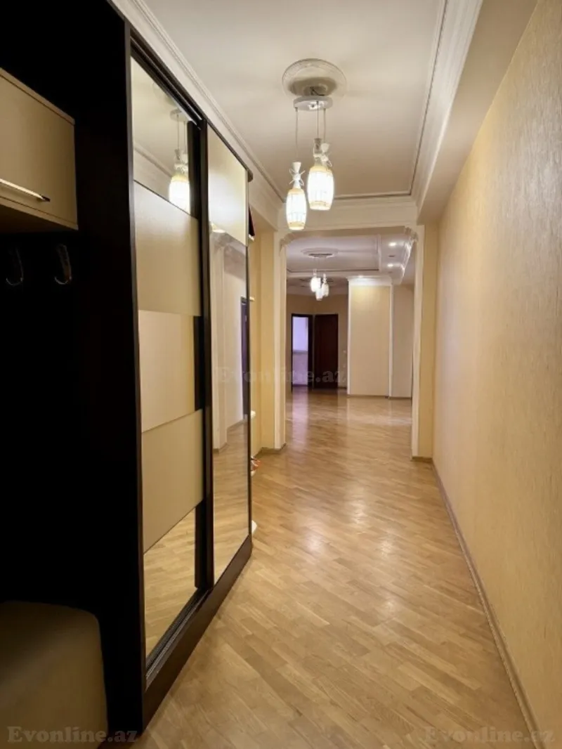 Satılır 4 otaqlı Mənzil Yeni tikili 180 m² Azadlıq prospekti m. - şəkil 5