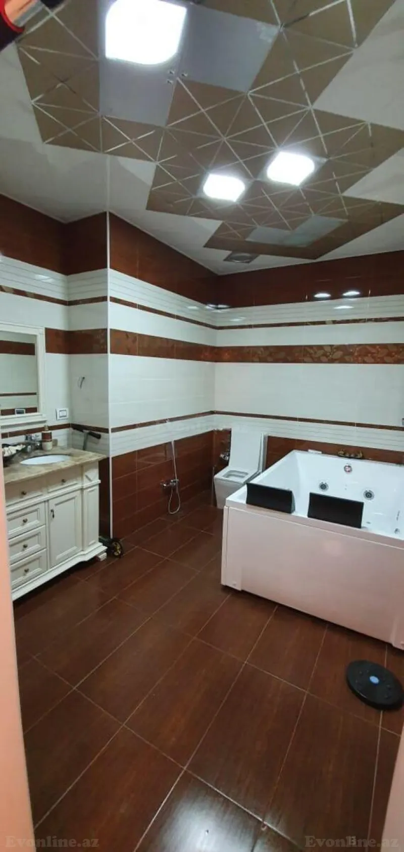 Satılır 4 otaqlı Mənzil Yeni tikili 190 m² Nərimanov r. - şəkil 24