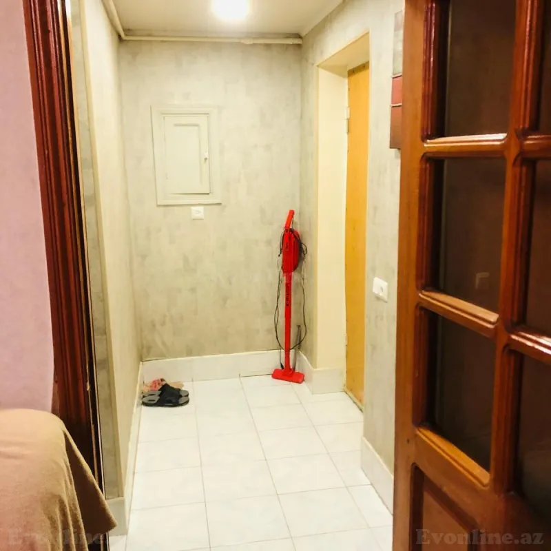 Kirayə verilir 1 otaqlı Mənzil Köhnə tikili 45 m² Elmlər Akademiyası m. - şəkil 4