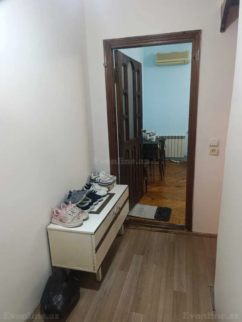 2 otaqlı Mənzil 45 m² 7-ci mikrorayon Satılır