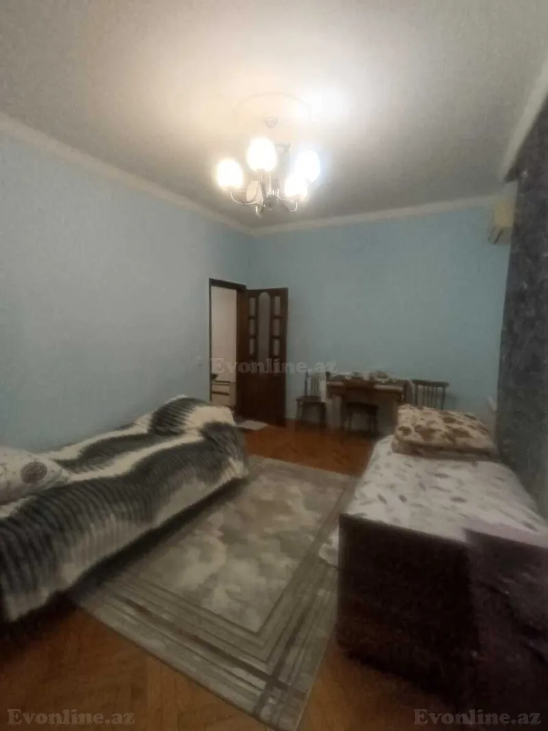 Satılır 2 otaqlı Mənzil Köhnə tikili 45 m² 7-ci mikrorayon - şəkil 4