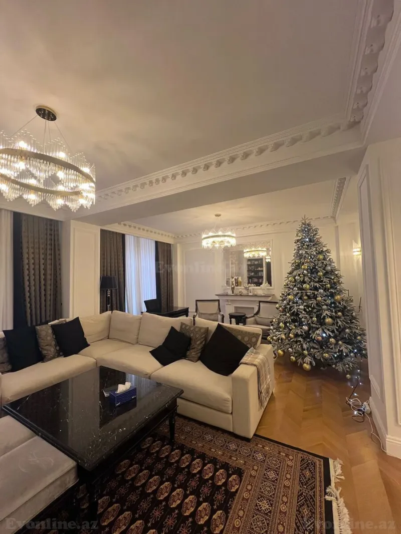 4 otaqlı Mənzil 209 m² Ağ şəhər Satılır