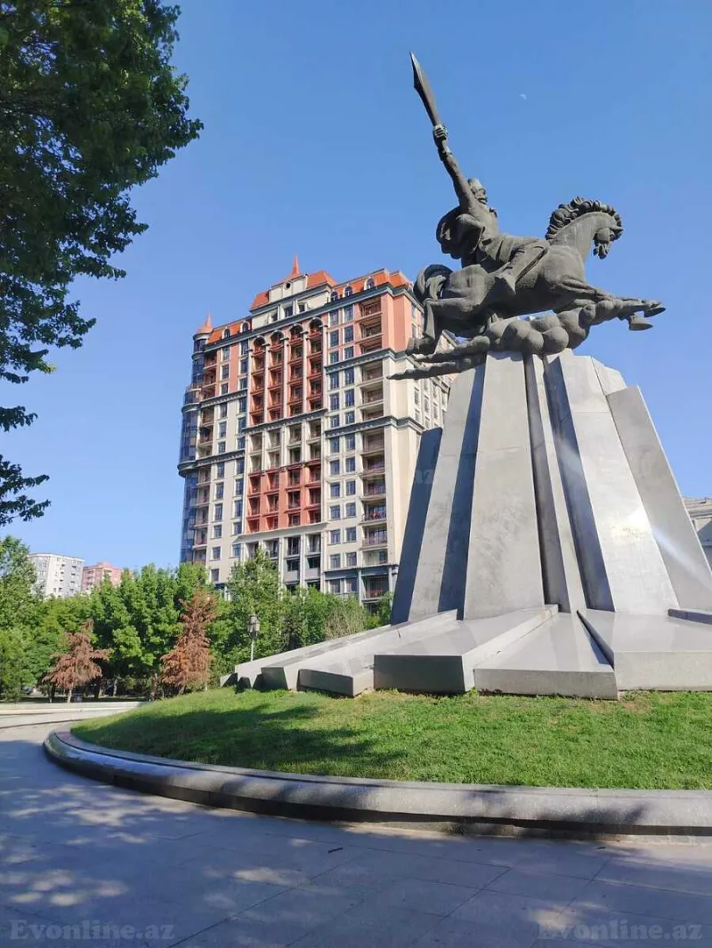 3 otaqlı Mənzil 148 m² Nəsimi r. Kirayə verilir
