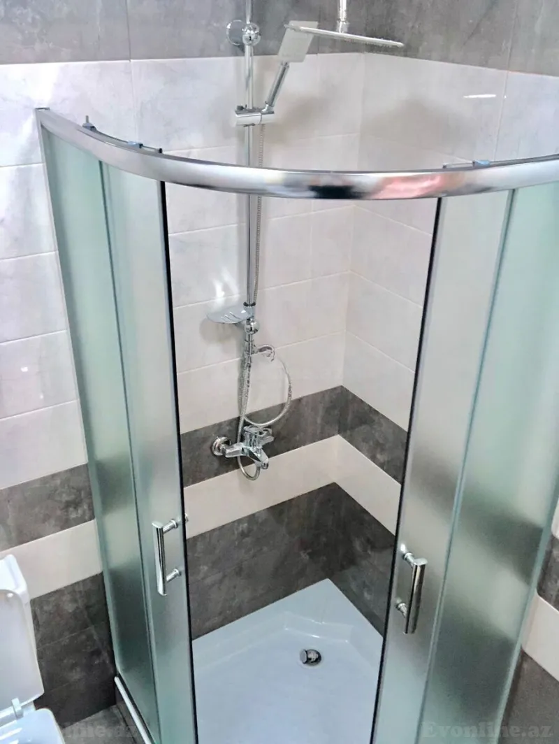 Kirayə verilir 2 otaqlı Mənzil Yeni tikili 95 m² Səbail r. - şəkil 14