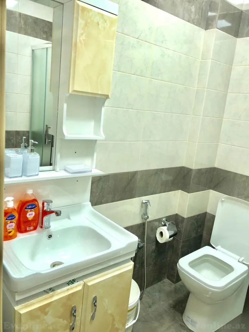 Kirayə verilir 2 otaqlı Mənzil Yeni tikili 95 m² Səbail r. - şəkil 15
