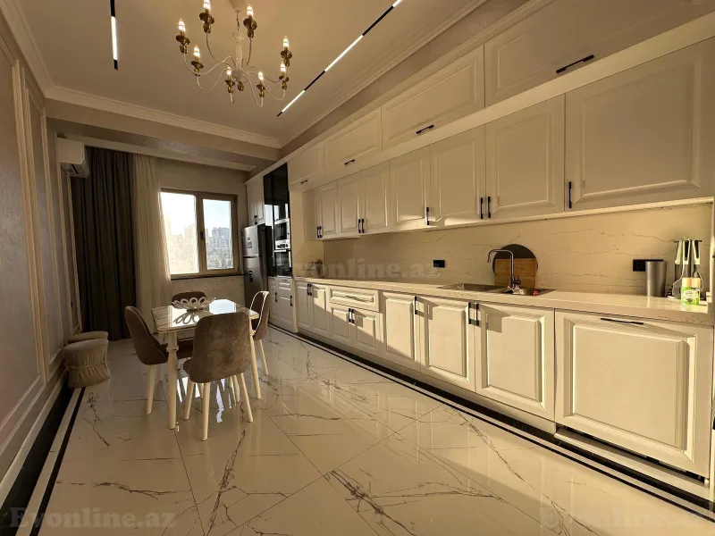 Kirayə verilir 3 otaqlı Mənzil Yeni tikili 165 m² Nizami m. - şəkil 12