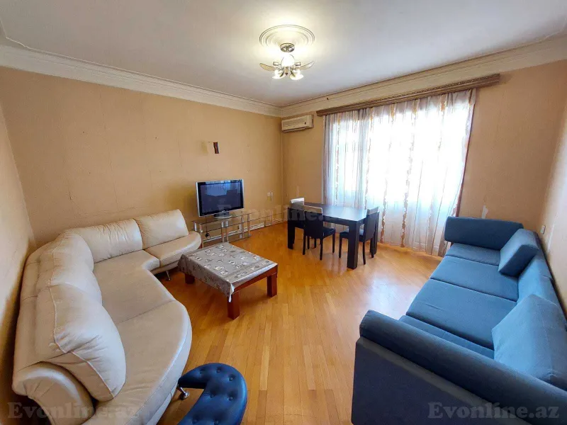Kirayə verilir 4 otaqlı Mənzil Yeni tikili 155 m² İnşaatçılar m.