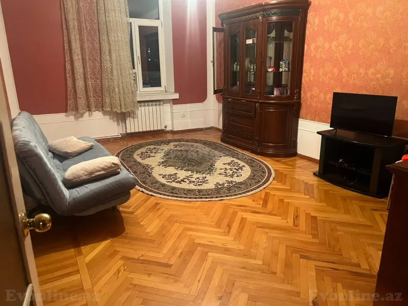 2 otaqlı Mənzil 72 m² Qara Qarayev m. Satılır