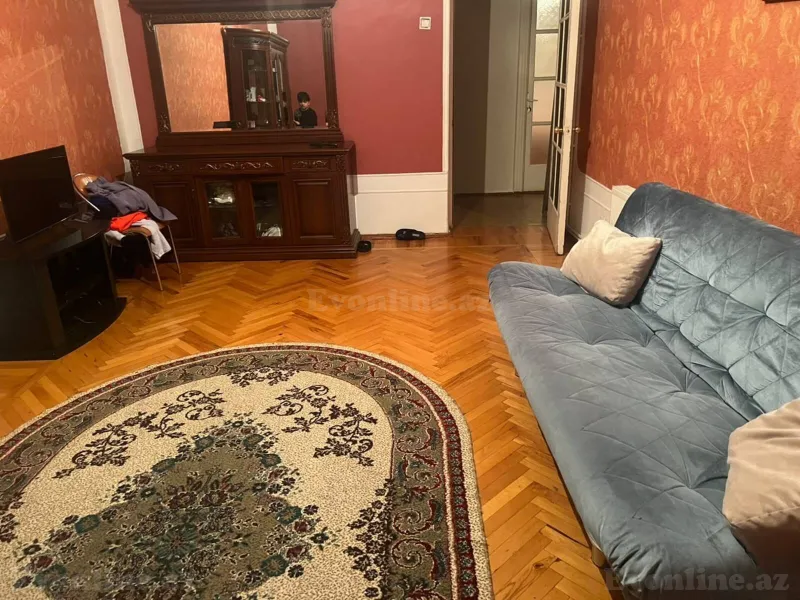 Satılır 2 otaqlı Mənzil Köhnə tikili 72 m² Qara Qarayev m. - şəkil 3