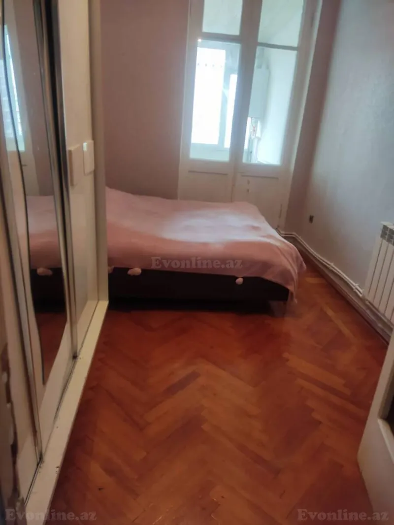 Satılır 2 otaqlı Mənzil Köhnə tikili 72 m² Qara Qarayev m. - şəkil 6
