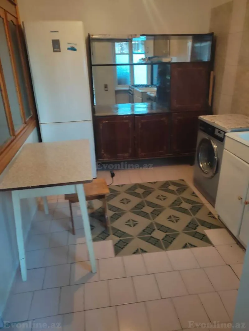 Kirayə verilir 2 otaqlı Həyət evi 40 m² Azadlıq prospekti m. - şəkil 2
