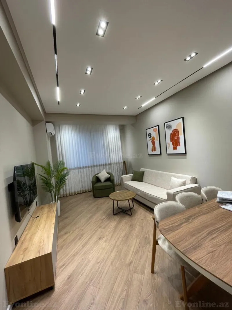 3 otaqlı Mənzil 100 m² 20 Yanvar m. Kirayə verilir