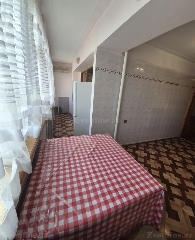 Kirayə verilir 3 otaqlı Mənzil Köhnə tikili 100 m² 28 May m. - şəkil 8