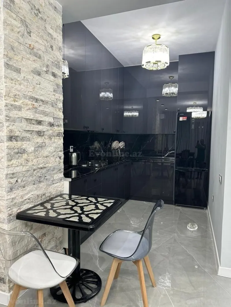 Satılır 2 otaqlı Mənzil Yeni tikili 74 m² Gənclik m. - şəkil 3